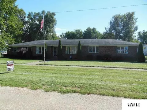 220 E 3rd St, Latham, IL 62543 photo 1
