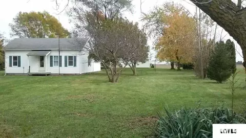 98 1725th Ave, Mount Pulaski, IL 62548 photo 1