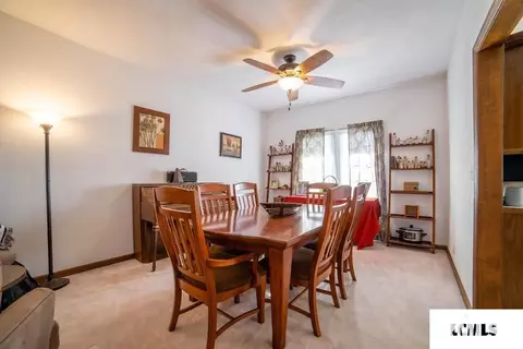 10 Windsor Pl, Lincoln, IL 62656 photo 8