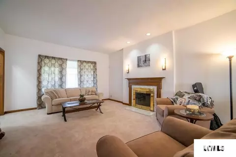 10 Windsor Pl, Lincoln, IL 62656 photo 7