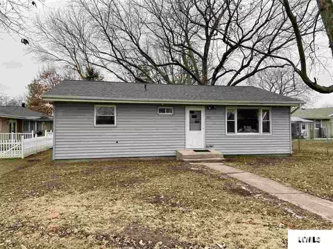 210 E South St, Mclean, IL 61754 photo 1