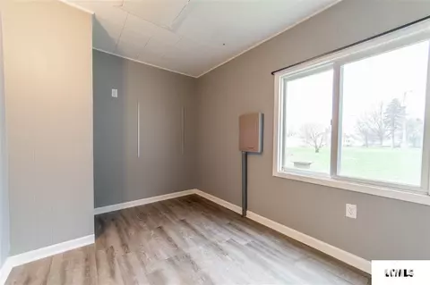 609 E Corn, Emden, IL 62635 photo 11