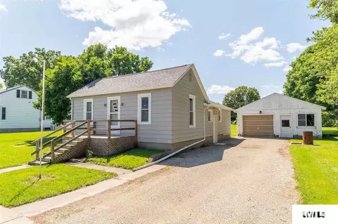 609 E Corn, Emden, IL 62635 photo 1