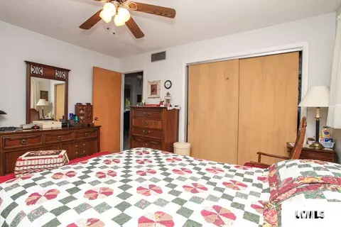 21 Ethell Pkwy, Normal, IL 61761 photo 13