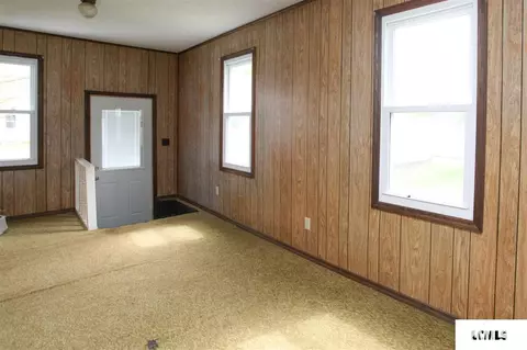 124 E Logan St, Broadwell, IL 62634 photo 9