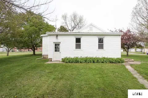 124 E Logan St, Broadwell, IL 62634 photo 7