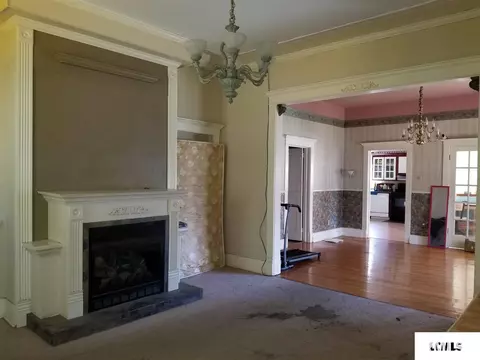 810 N Kickapoo St, Lincoln, IL 62656 photo 3