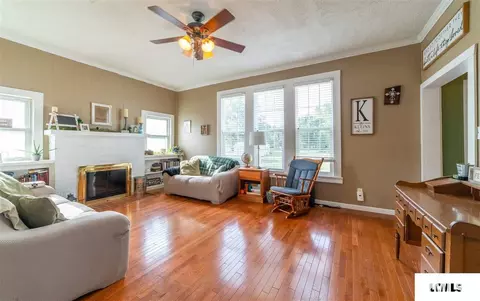 314 E Morgan St, Mount Pulaski, IL 62548 photo 8
