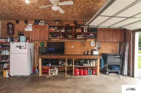 609 E Spaulding St, Riverton, IL 62561 photo 22