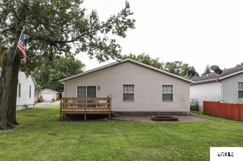 609 E Spaulding St, Riverton, IL 62561 photo 3