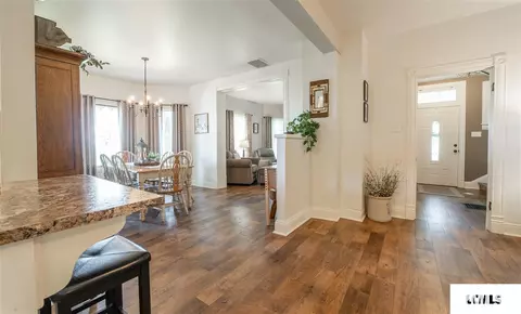 101 W Mason St, Emden, IL 62635 photo 3