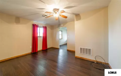 254 E Lincoln St, Greenview, IL 62642 photo 5