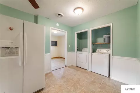 254 E Lincoln St, Greenview, IL 62642 photo 9