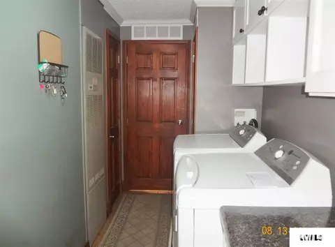 303 W Olive St, Chestnut, IL 62518 photo 16