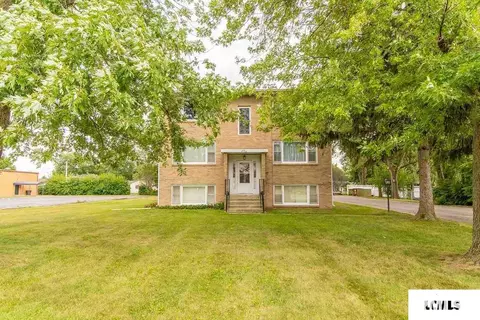 2020 N Kickapoo St, Lincoln, IL 62656 photo 2
