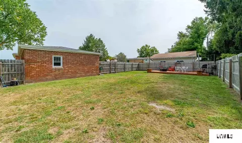 722 N Vine St, Mount Pulaski, IL 62548 photo 24