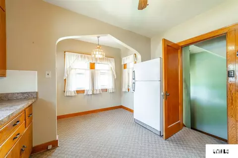 410 E Jefferson St, Mount Pulaski, IL 62548 photo 9