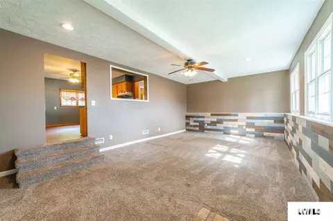 312 S Moore, Mclean, IL 61754 photo 9