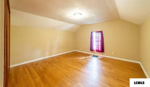 312 S Moore, Mclean, IL 61754 photo 14