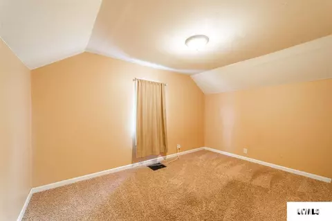 312 S Moore, Mclean, IL 61754 photo 16