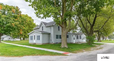 312 S Moore, Mclean, IL 61754 photo 1
