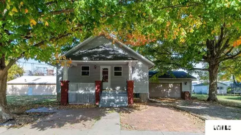 112 N Logan St, Emden, IL 62635 photo 2