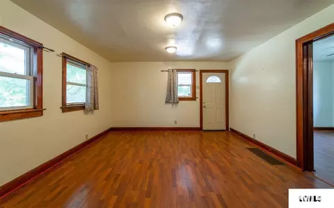 112 N Logan St, Emden, IL 62635 photo 4