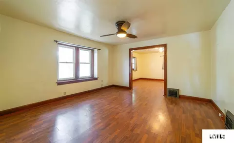 112 N Logan St, Emden, IL 62635 photo 6