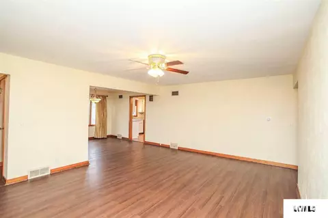 216 N West St, Emden, IL 62635 photo 4