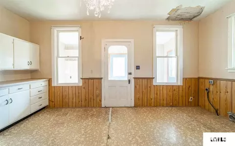 404 N Spring St, Mount Pulaski, IL 62548 photo 6