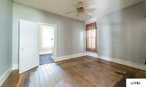 404 N Spring St, Mount Pulaski, IL 62548 photo 8