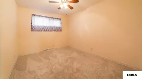 31 Jericho Rd, Clinton, IL 61727 photo 13