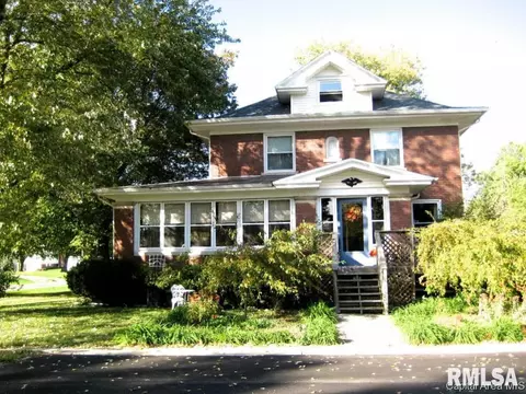 200 Clinton, Avon, IL 61415 photo 1