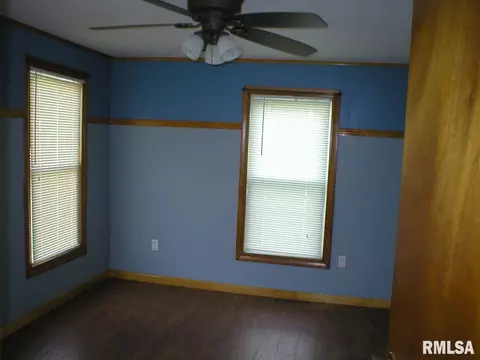 302 E Walnut St, Chatham, IL 62629 photo 5