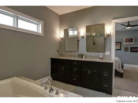6105 Greenwalt Dr, Springfield, IL 62711 photo 18
