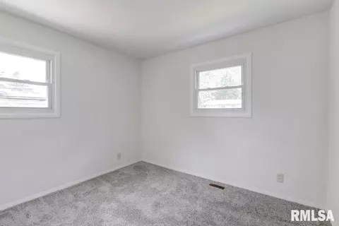 1062 W Centre St, Springfield, IL 62704 photo 17