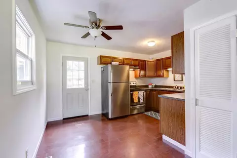 1062 W Centre St, Springfield, IL 62704 photo 5