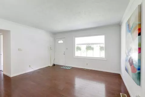 1062 W Centre St, Springfield, IL 62704 photo 2
