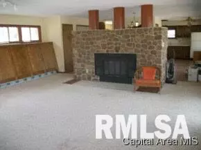 1663 Round House Ln, Victoria, IL 61485 photo 5