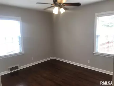 2448 S State St, Springfield, IL 62704 photo 15