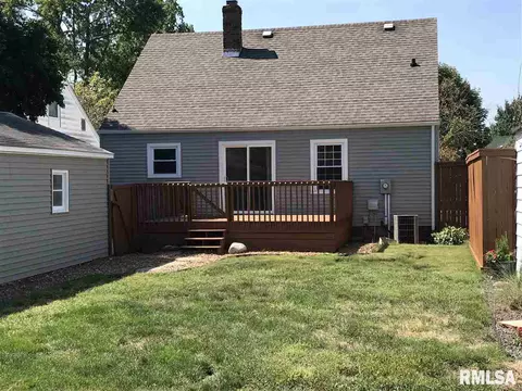 2448 S State St, Springfield, IL 62704 photo 8
