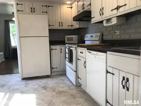 2173 E Converse Ave, Springfield, IL 62702 photo 17