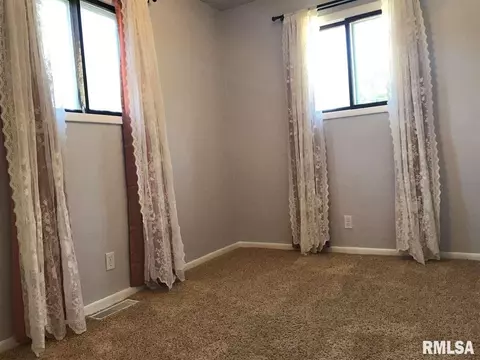 2173 E Converse Ave, Springfield, IL 62702 photo 28