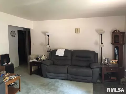 2201-2203 Lynnhaven Rd, Springfield, IL 62704 photo 14