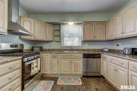 9 Foresters Ln, Springfield, IL 62704 photo 10