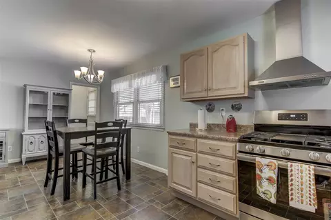 9 Foresters Ln, Springfield, IL 62704 photo 7