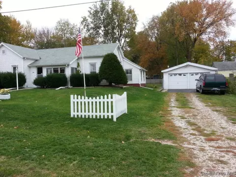180 6th, Saint Augustine, IL 61474 photo 2