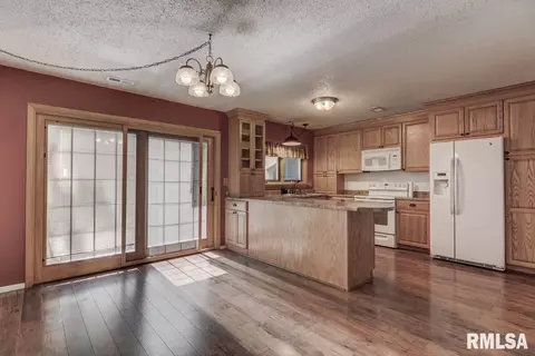 73 Trailridge Ln, Springfield, IL 62704 photo 8