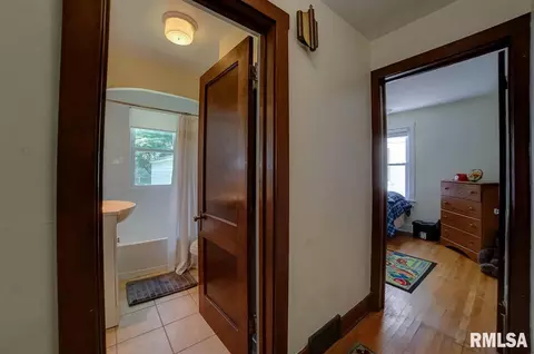 210 N Illinois St, Springfield, IL 62702 photo 13