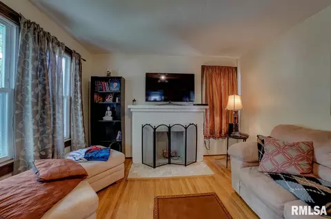 210 N Illinois St, Springfield, IL 62702 photo 6